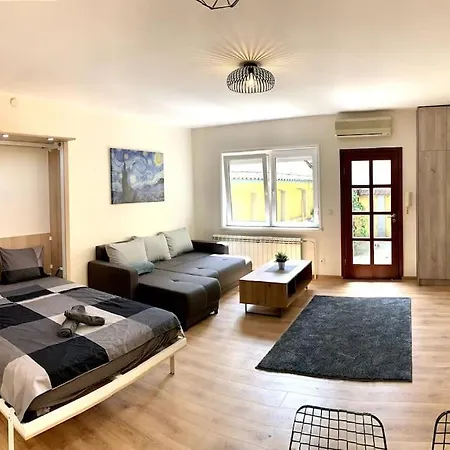 Starlight Retreat * Belgrade